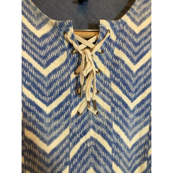 Chaps Top Womens Medium Blue Zig Zag Print Lace Up Long Sleeve Stretch Cotton - Picture 3 of 12